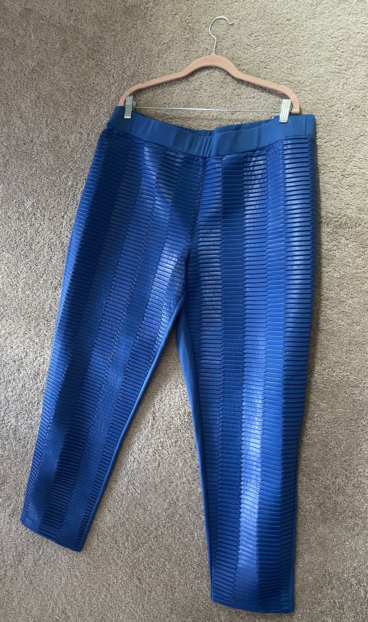 0809 ASHLEY STEWART BLUE FAUX RIBBED LEATHER PONTE LEGGINGS W/ELASTIC WAIST  NWOT RTL:$49.99