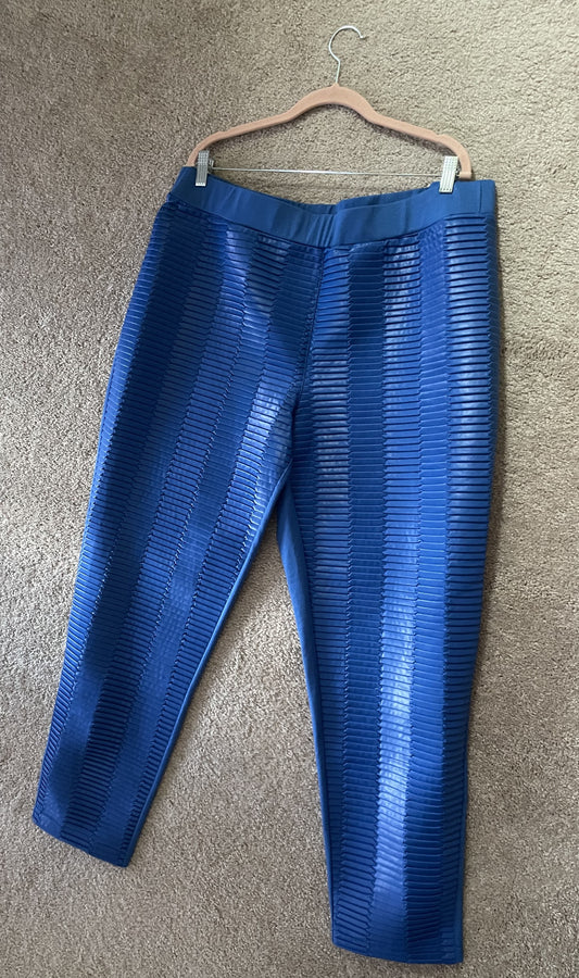 0809 ASHLEY STEWART BLUE FAUX RIBBED LEATHER PONTE LEGGINGS W/ELASTIC WAIST  NWOT RTL:$49.99