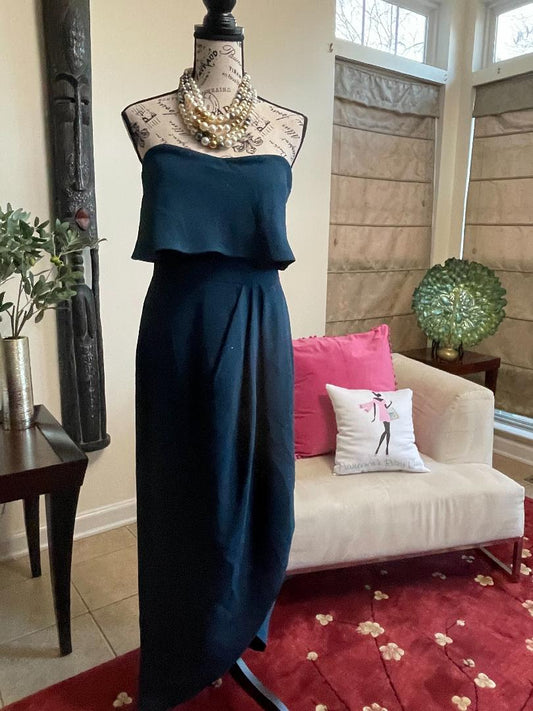 0929 SIZE: 10 XSCAPE FOREST GREEN STRAPLESS GOWN WITH TULIP BODICE AND SPLIT LEG SKIRT NWT RTL:$209.00